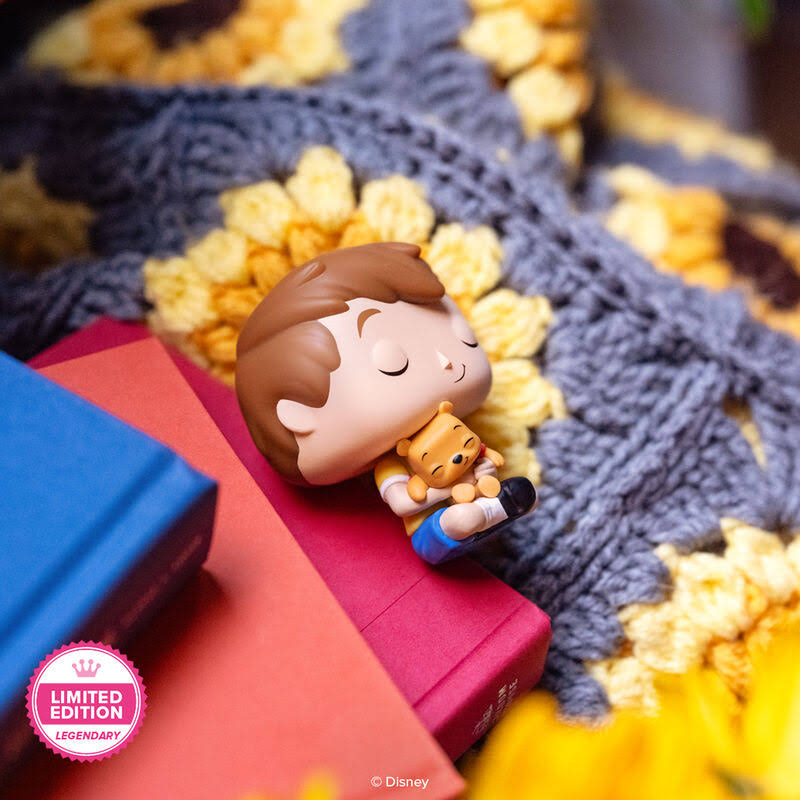 Pop! Christopher Robin with Pooh with Pop! Protector - Image 5