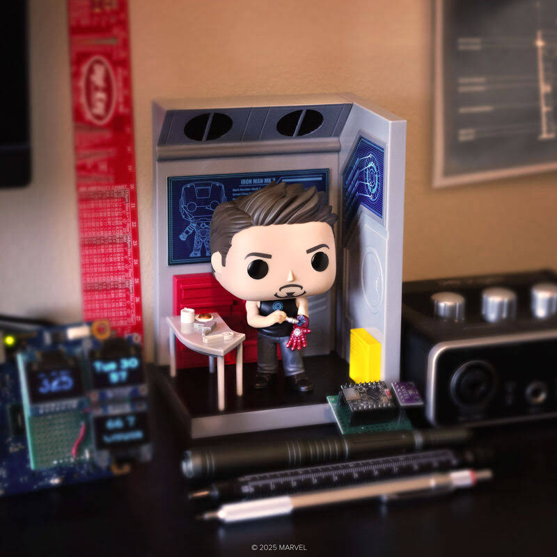 Pop! Nooks Tony Stark in his Workshop - Image 2