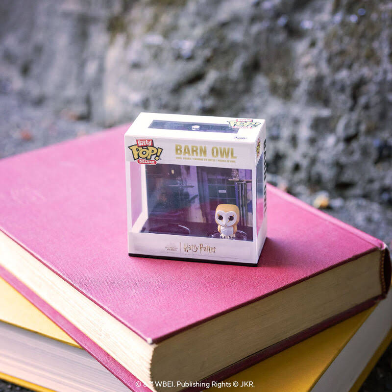 Bitty Pop! Deluxe Barn Owl (Owl Emporium) - Image 2